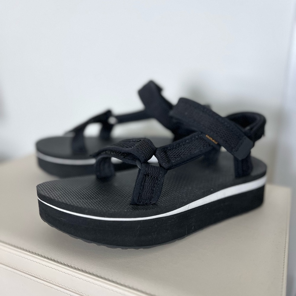 Teva Black and White Sandals Versatile Outdoor Comfort